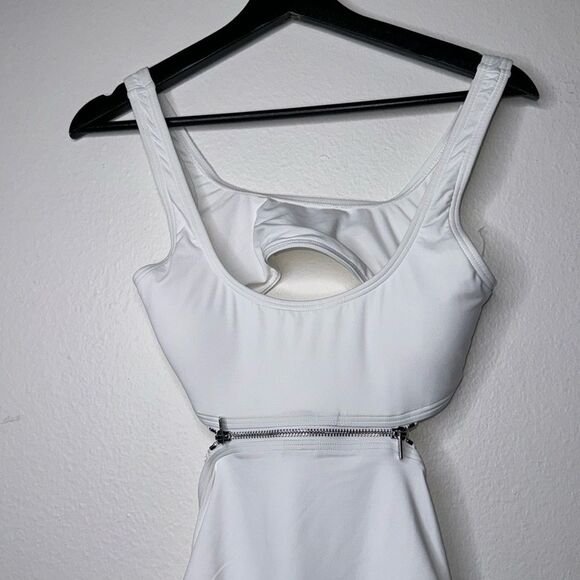 MICHAEL MICHAEL KORS Women's Zip-Trim Cutout One-Piece Swimsuit Size 6 - Picture 7 of 13